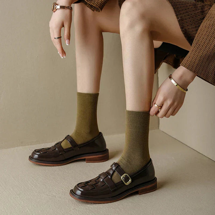 Women's Flats — ISAVA